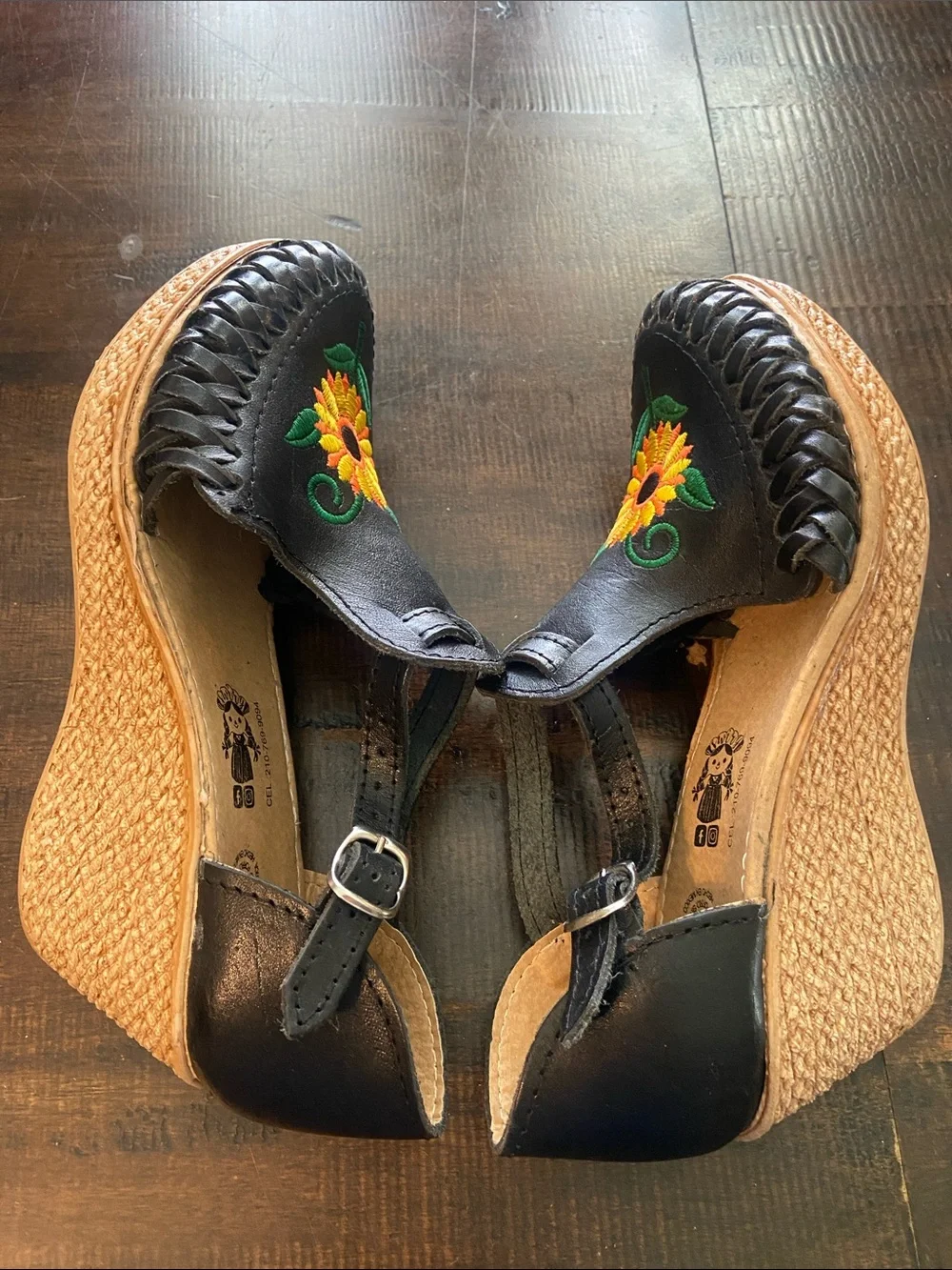 Black Leather Wedge Huarache Sandals with Embroidered Sunflower 8 US 25 Mex